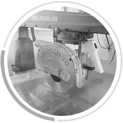 普通設(shè)備，人工丈量，產(chǎn)品工差大，尺寸無(wú)法保證