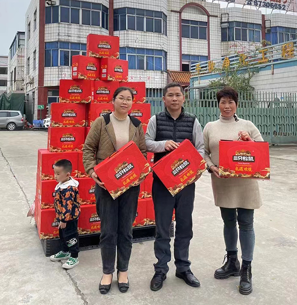 東莞亞克力定制廠.jpg 東莞亞克力定制廠.jpg